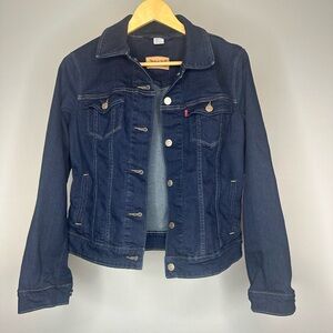 Levi’s women’s denim jacket